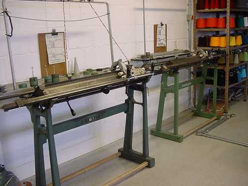 Flat Bed Knitting Machine